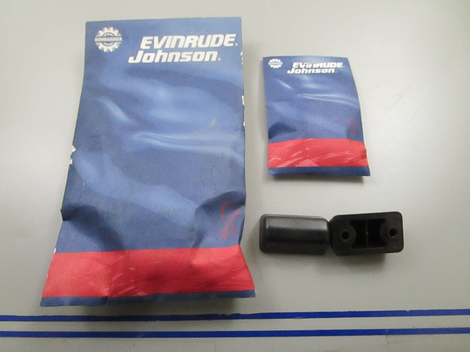 *NEW OEM* 0810 OMC Johnson Evinrude 5-6-8HP Bumper Kit 437615 0437615