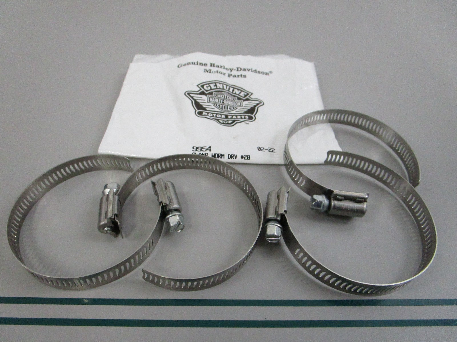 NEW OEM (LOT OF 4) 9954 Harley Davidson Clamp 0810