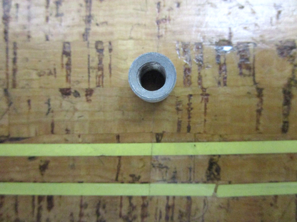 *NEW OEM* 0750 OMC Johnson Evinrude NEEDLE VALVE BUSHING 303939 0303939