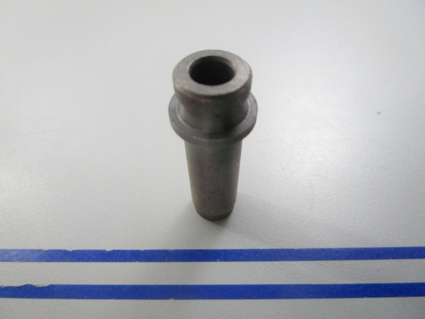 NEW OEM 185-2068 Onan Intake Valve Guide 0810