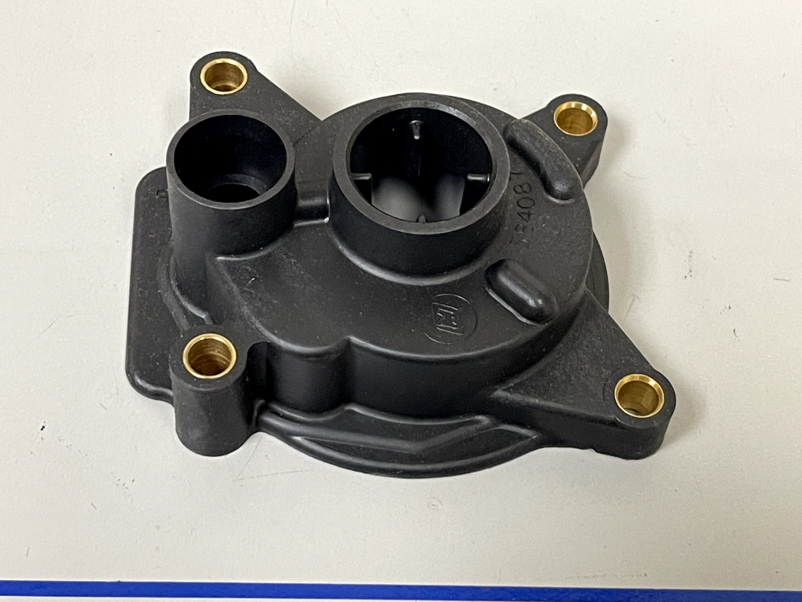 *NEW OEM* 0670 OMC Johnson Evinrude Water Pump Impeller Housing 0384087 384087