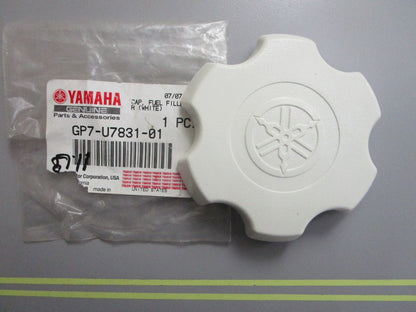 *NEW OEM* 0810 Yamaha Fuel Filter Cap GP7-U7831-01-00
