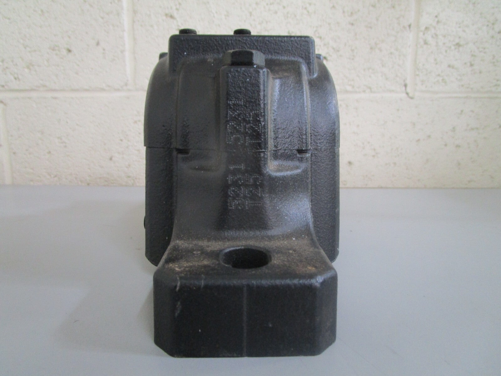 *NEW* 0820 SKF Pillow Block Housing SNL 512-610