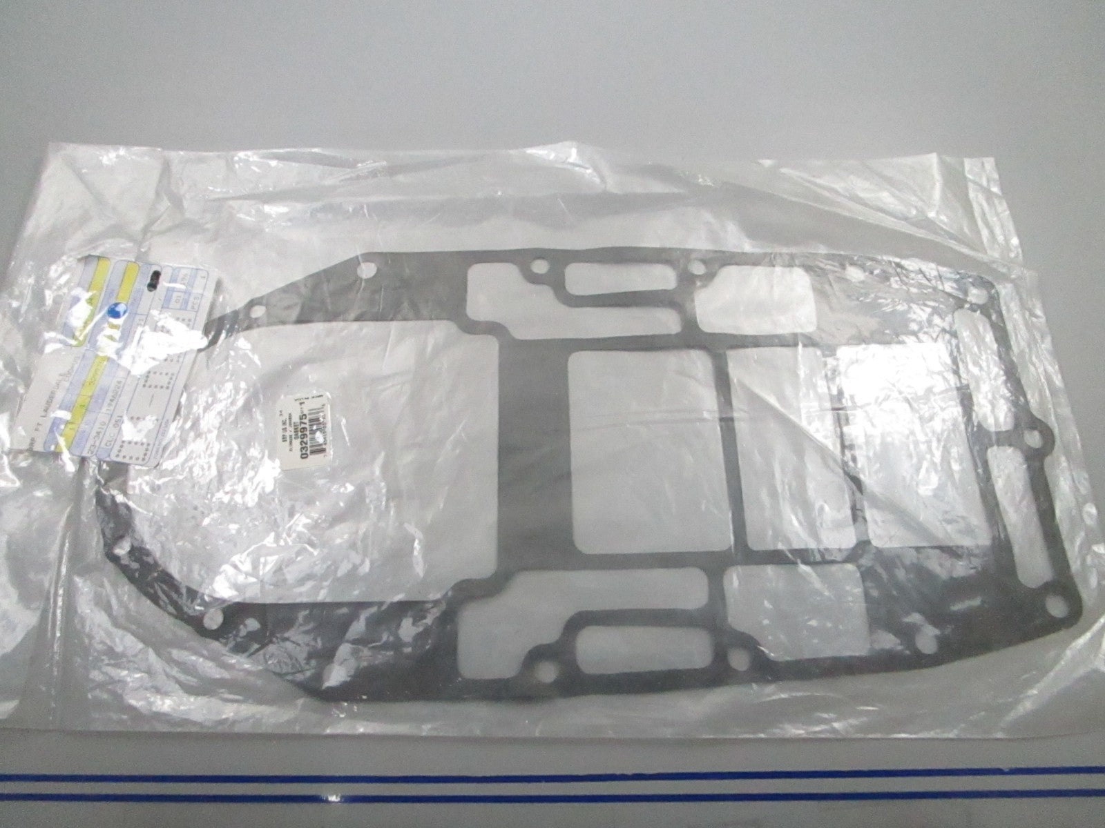 *NEW OEM* 0840 OMC Johnson Evinrude Gasket 0329975 329975