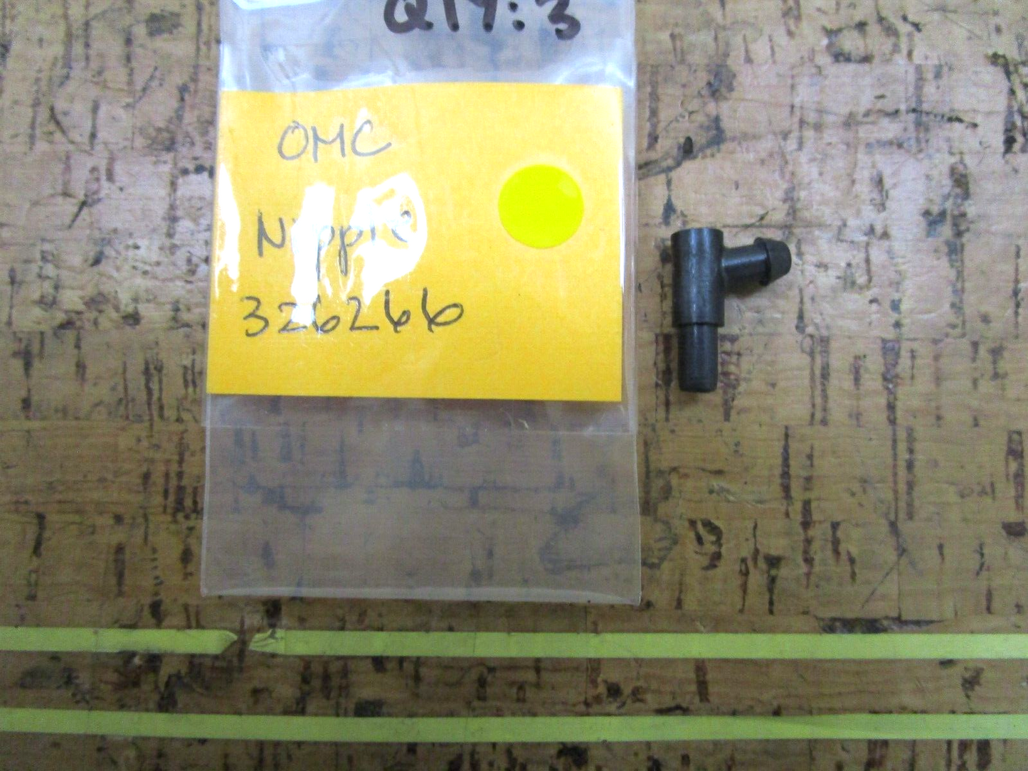 *NEW OEM* 0750 OMC Johnson Evinrude NIPPLE 326266 0326266