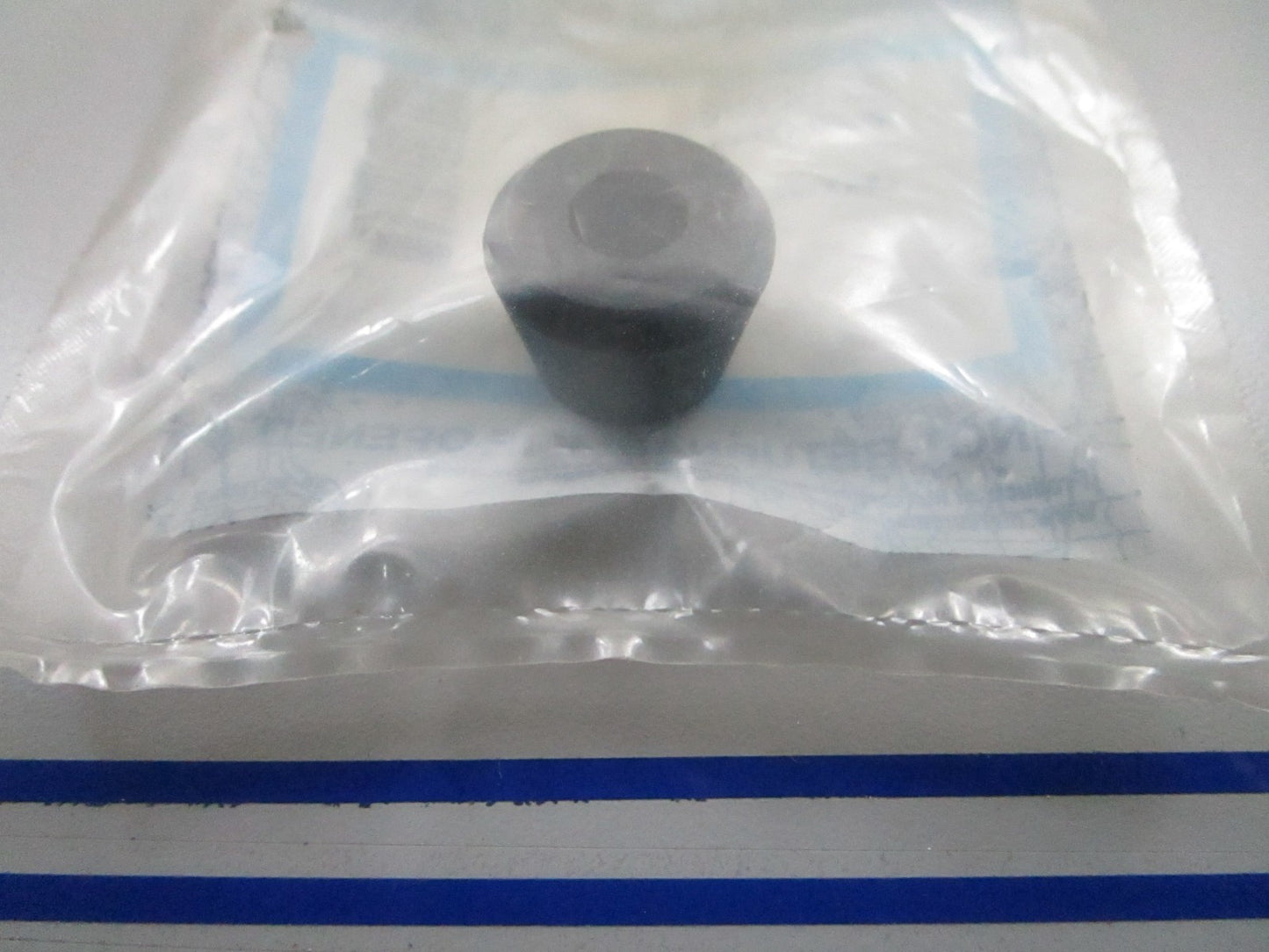 *NEW OEM* 0810 Mercury Quicksilver Bushing 23-845970