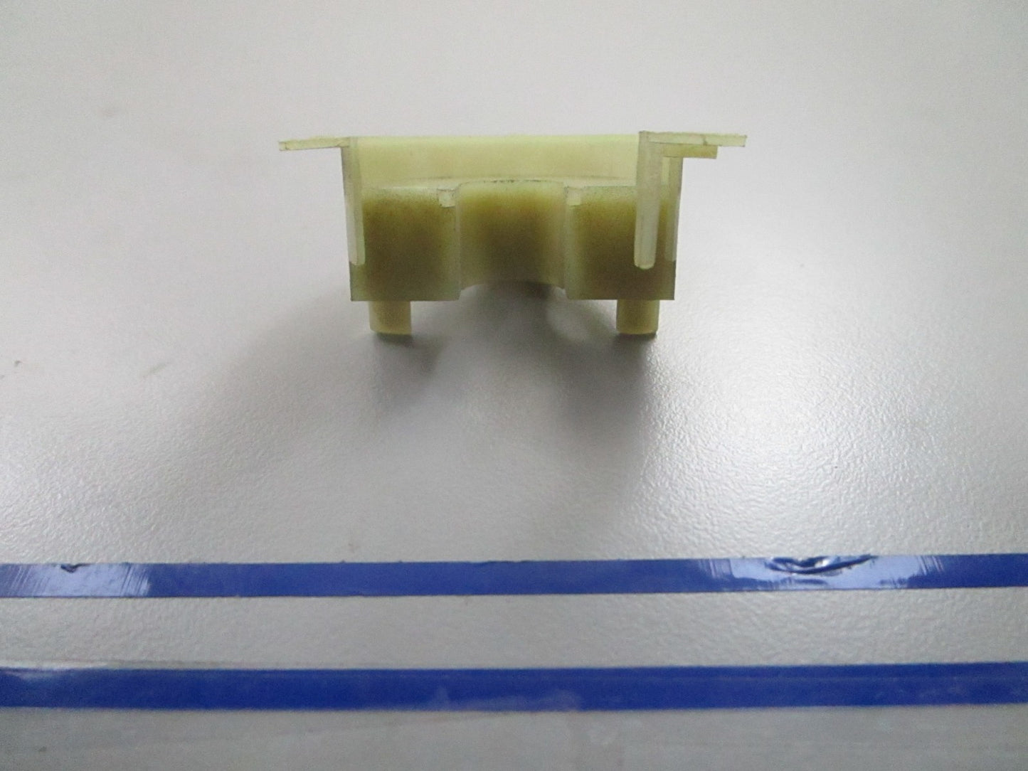 *NEW OEM* 0810 OMC Johnson Evinrude Terminal Board 326907 0326907