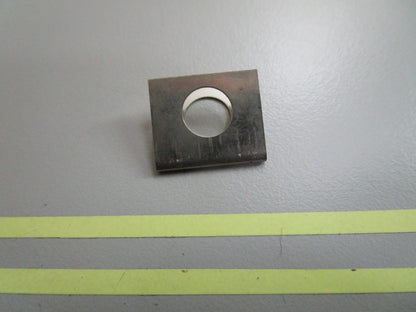 *NEW OEM* 0820 OMC Johnson Evinrude Retainer 308045 0308045