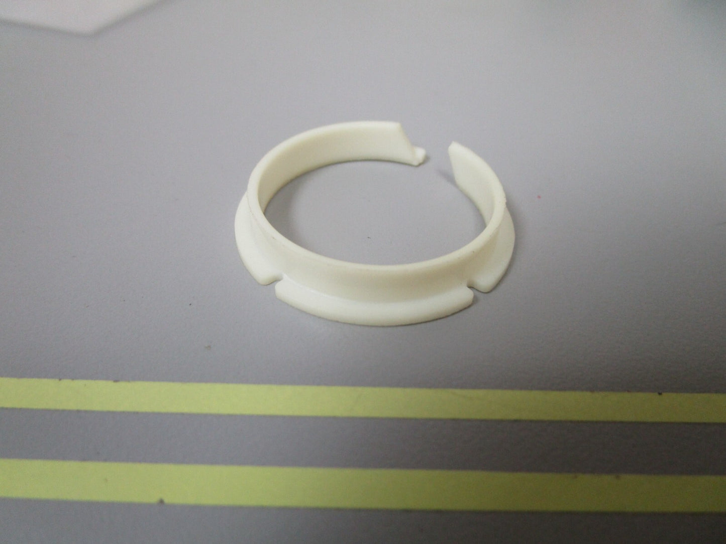 *NEW OEM* 0810 OMC Johnson Evinrude Flanged Bushing 323764 0323764