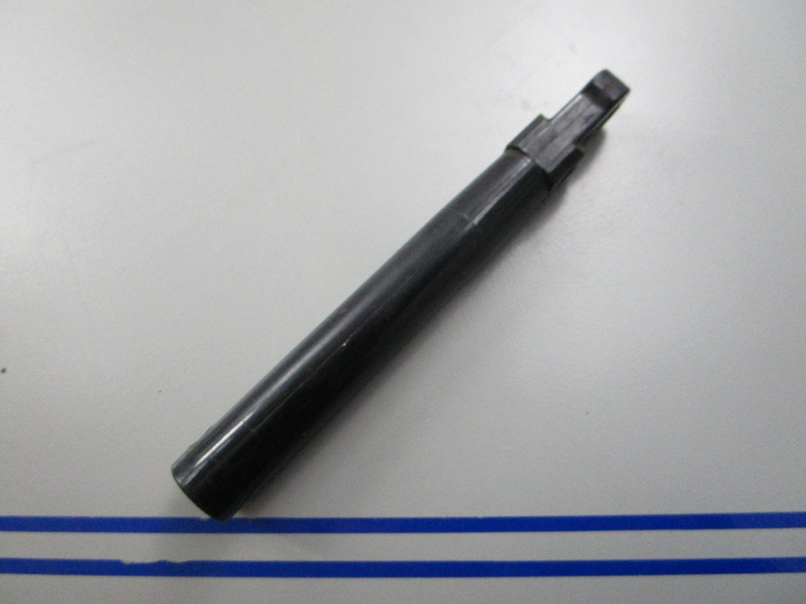 *NEW OEM* 0810 OMC Johnson Evinrude Casing Guide 914742 0914742