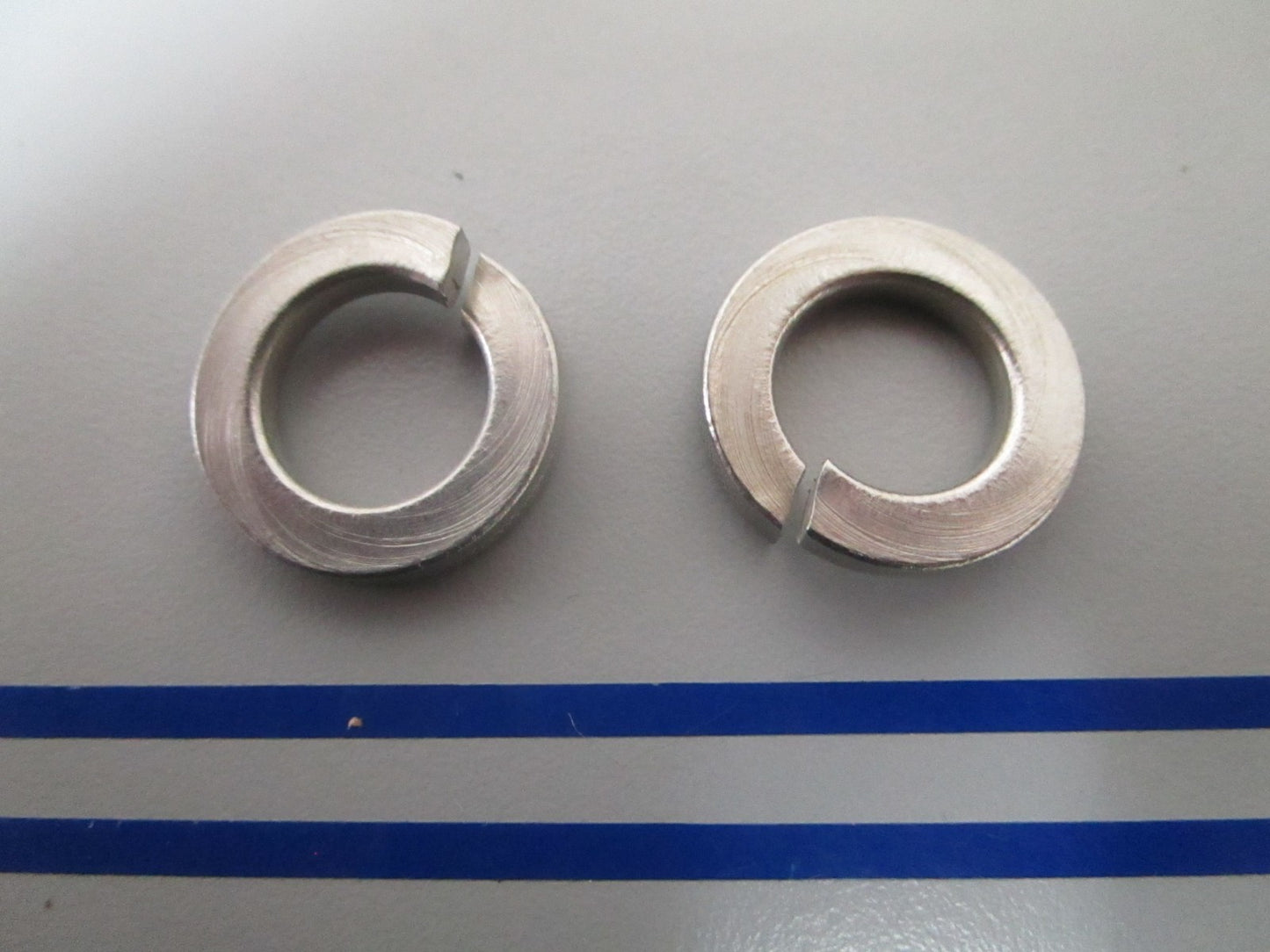 NEW OEM (LOT OF 2) 313169 0313169 OMC Johnson Evinrude Lock Washer 0810