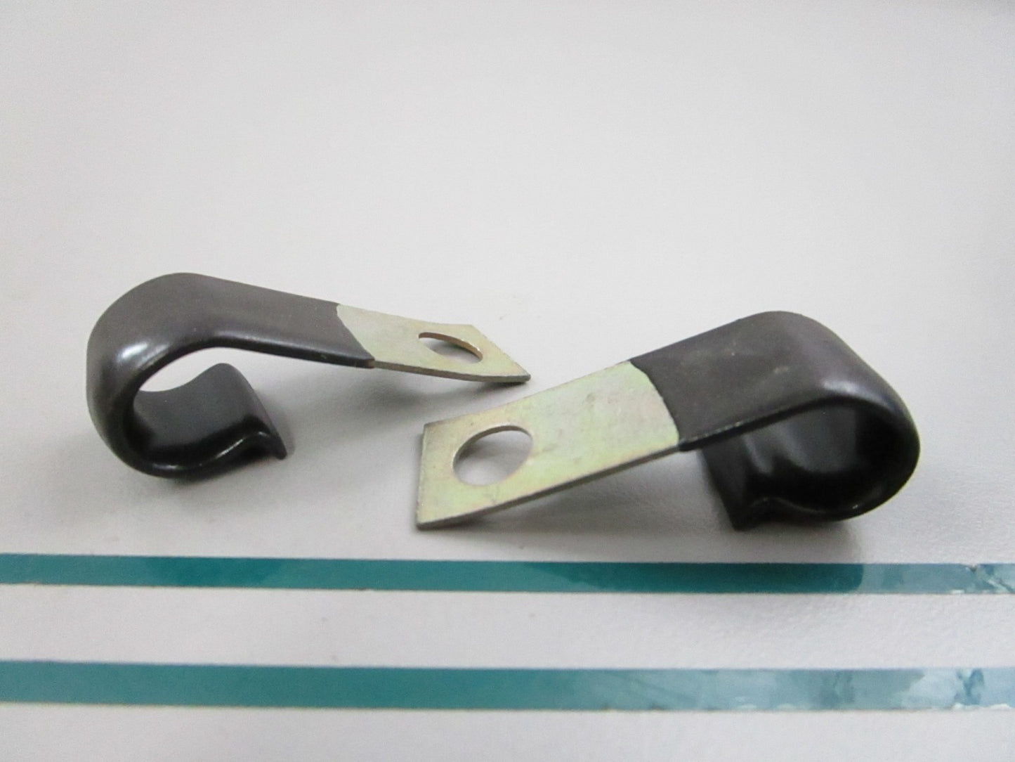 NEW OEM (LOT OF 2) 54-54457 Mercury Quicksilver Clip 0810