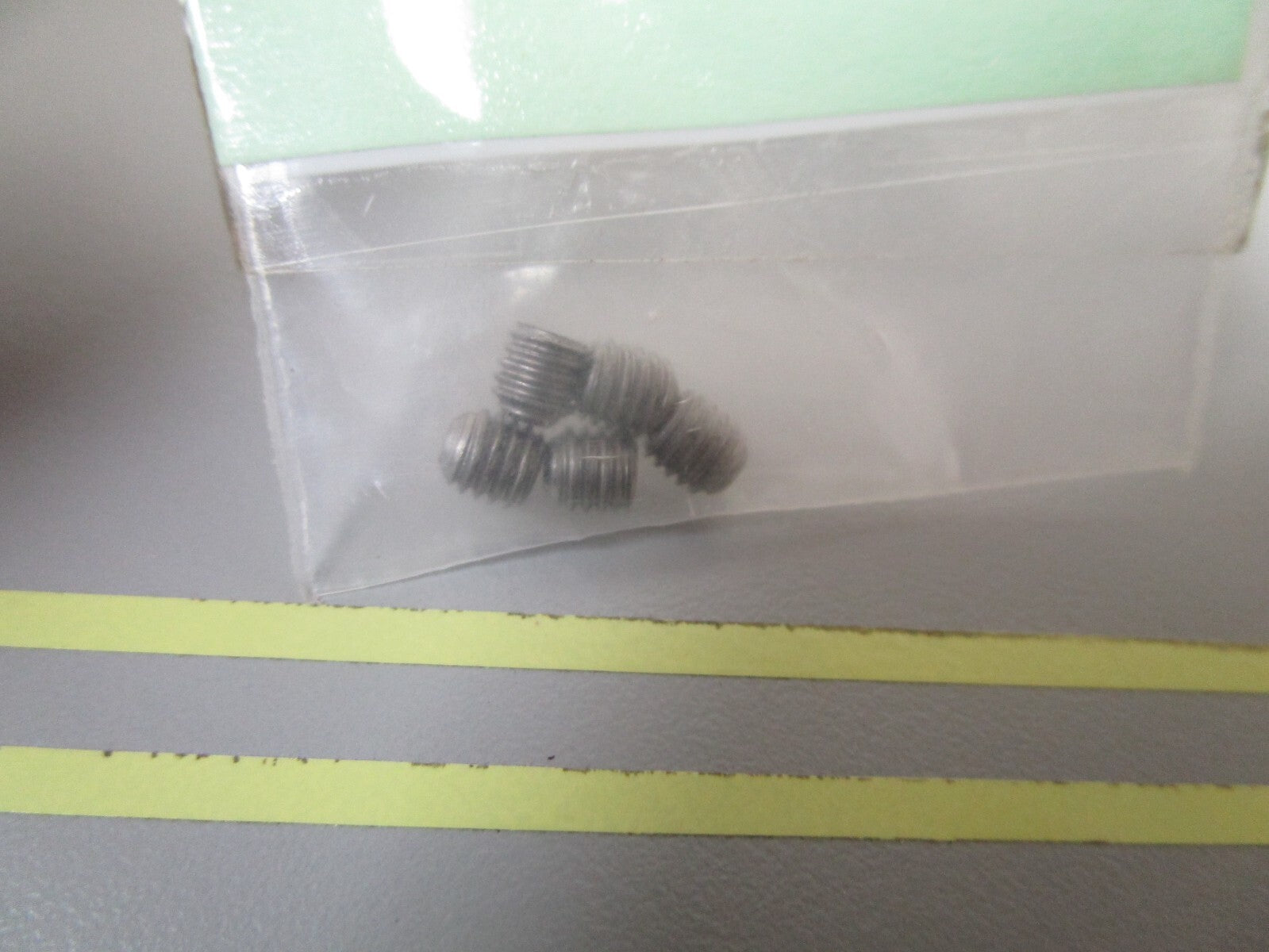 *NEW OEM* (LOT OF 5) 0810 OMC Johnson Evinrude Set Screw 318605 0318605