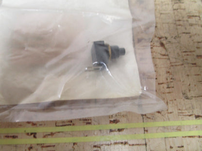 *NEW OEM* 0810 Volvo Penta Push Button Switch 3856848