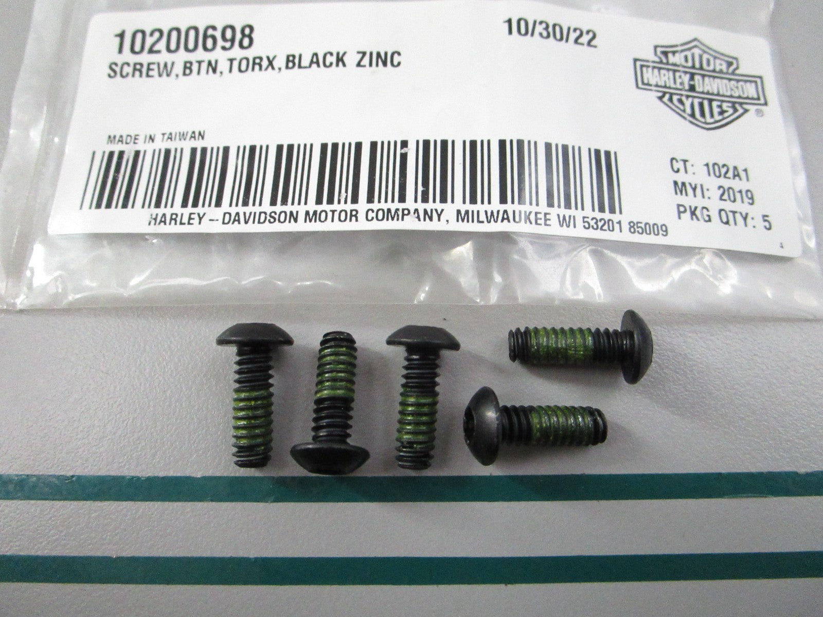 NEW OEM (LOT OF 5) 10200698 Harley Davidson Screw 0810