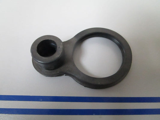 *NEW OEM* 0720 OMC Johnson Evinrude Exhaust Tube Seal 446074 0446074