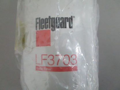 *NEW OEM* 0820 Fleetguard Lube Filter LF3703