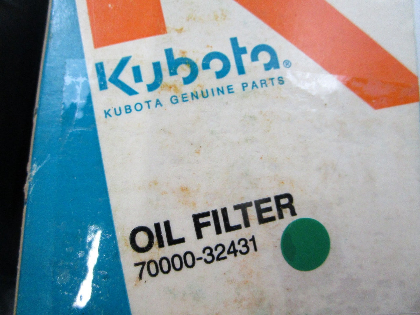 NEW OEM 70000-32431 Kubota Oil Filter 0810