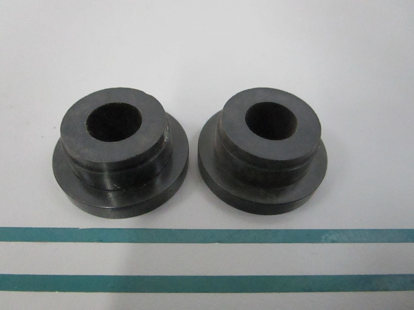 NEW OEM (LOT OF 2) 316621 0316621 OMC Johnson Evinrude Prop Clutch Bushing 0810