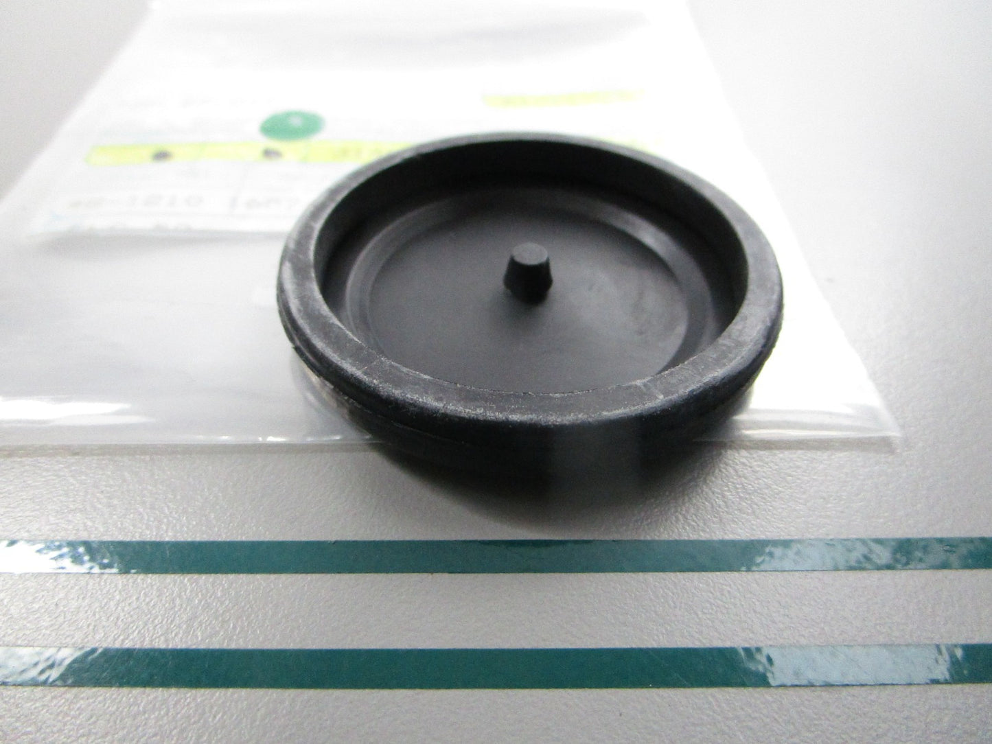 NEW OEM 314237 0314237 OMC Johnson Evinrude Diaphragm 0810