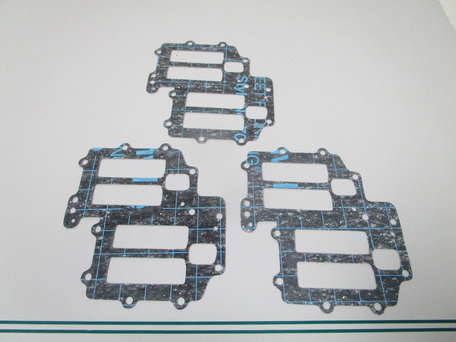 NEW OEM (LOT OF 3) 312229 0312229 OMC Johnson Evinrude Leaf Plate Gasket 0810