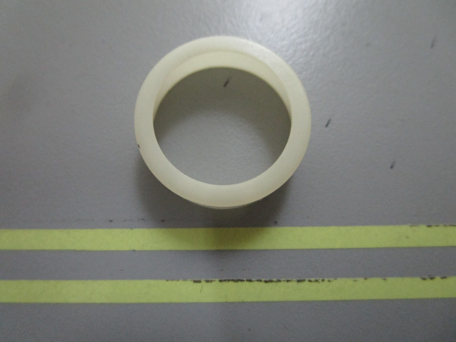 *NEW OEM* 0810 OMC Johnson Evinrude Bushing 309689 0309689