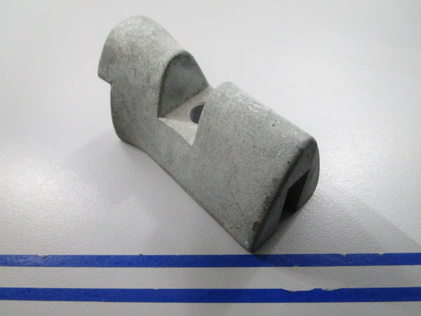 *NEW OEM* 0810 Volvo Penta Propeller Anode 855105