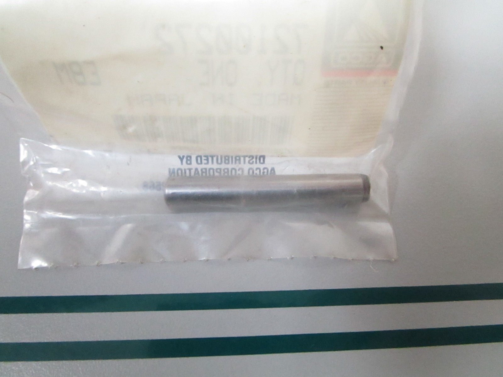 NEW OEM 72100272 AGCO Pin 0810