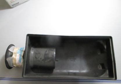 *NEW OEM* 0810 Volvo Penta Air Box 860798