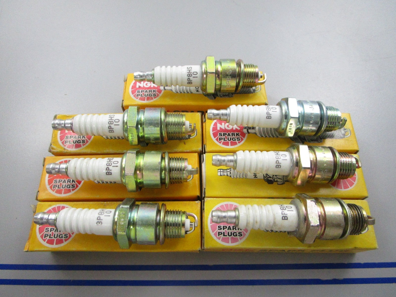 NEW (LOT OF 7) BP78S-10 NGK Spark Plug 0810