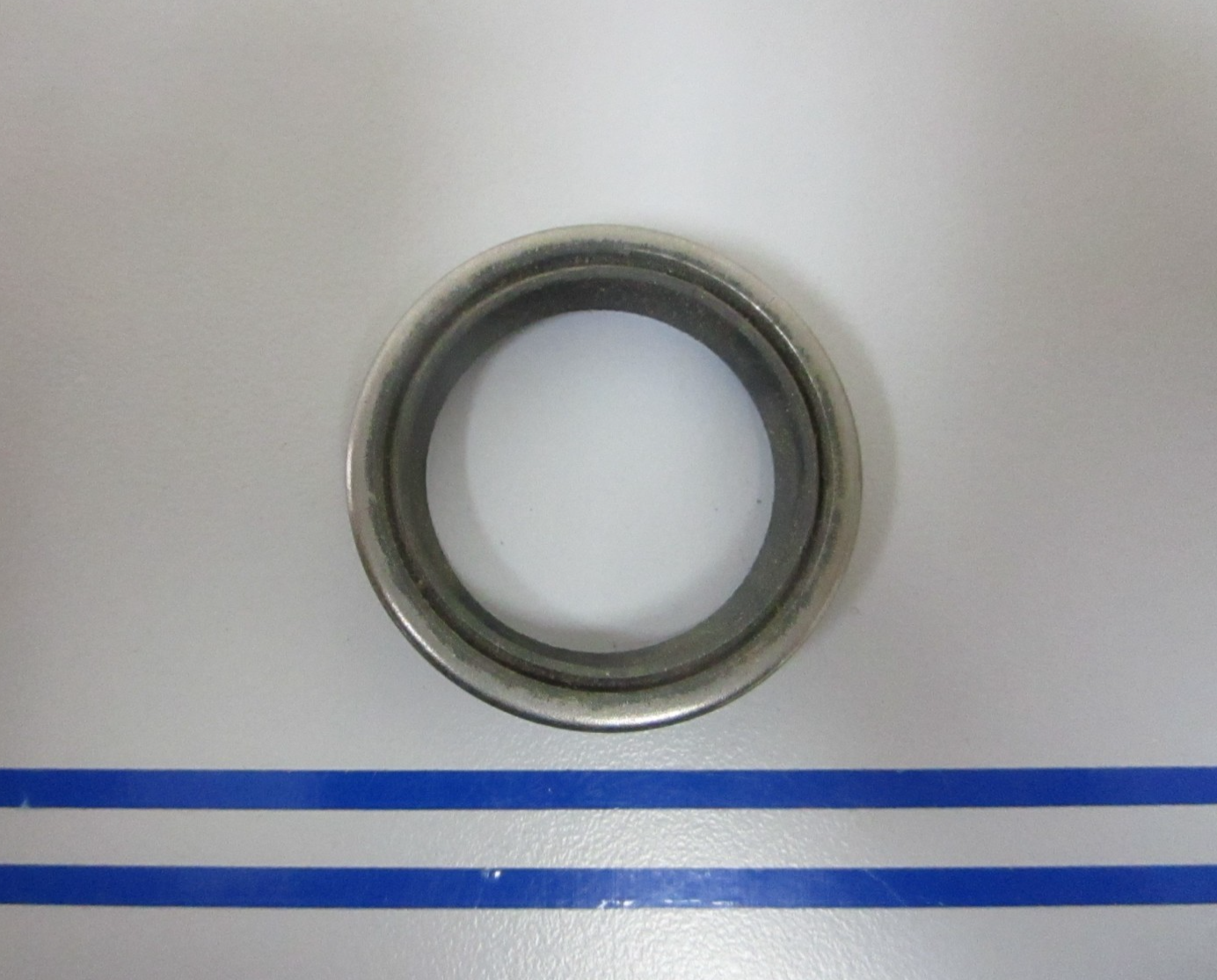 NEW OEM 308500 0308500 OMC Johnson Evinrude Seal 0720