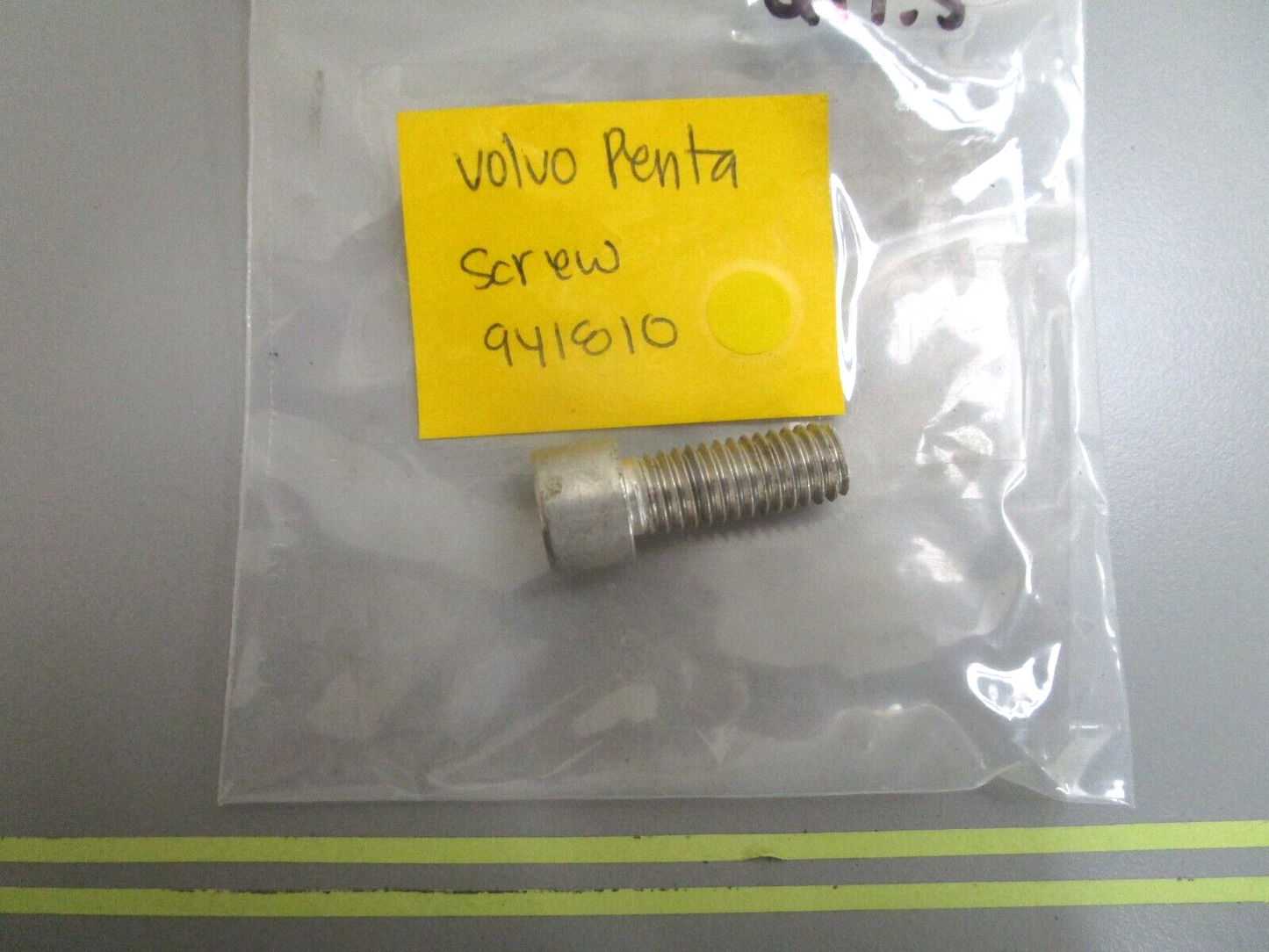 *NEW OEM* 0750 Volvo Penta SCREW 941810