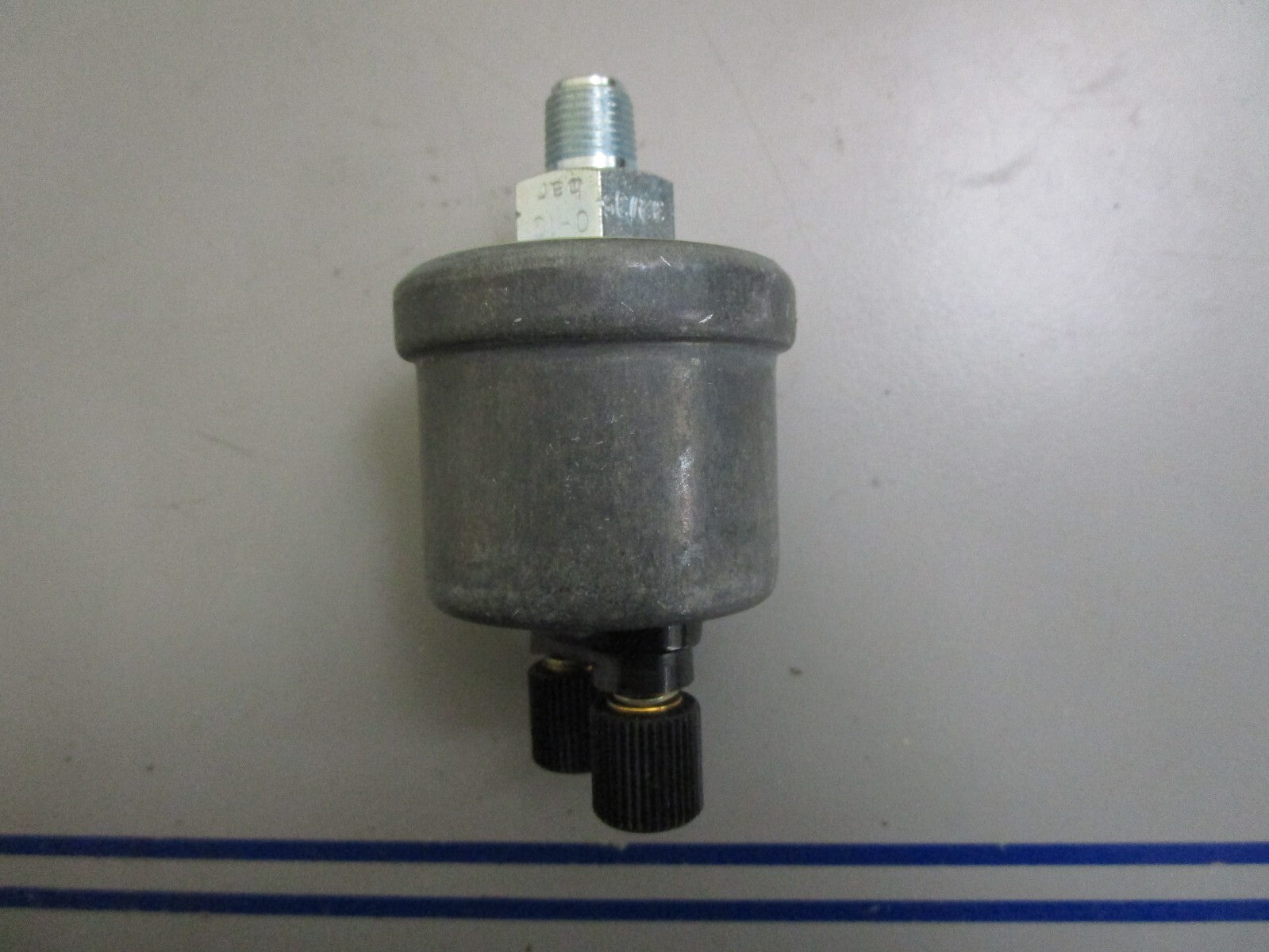 *NEW OEM* 0820 Volvo Penta Oil Pressure Sensor 843231