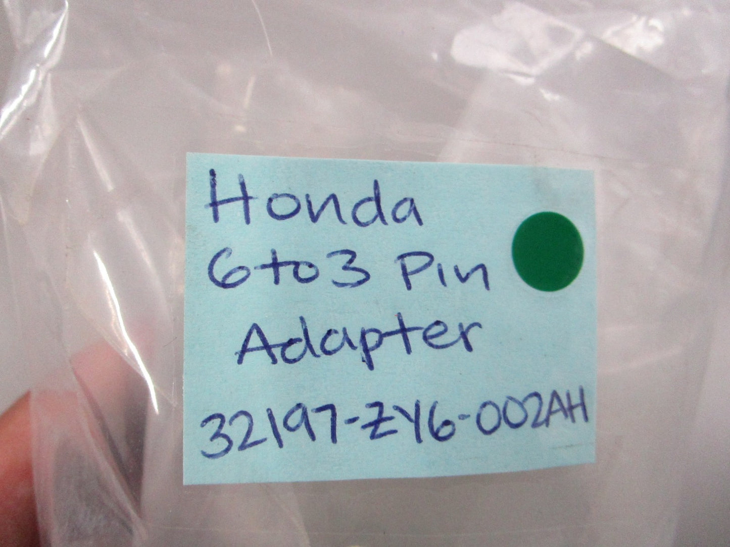 NEW OEM (LOT OF 2) 32197-ZY6-002AH Honda 6 to 3 Pin Adapter 0810