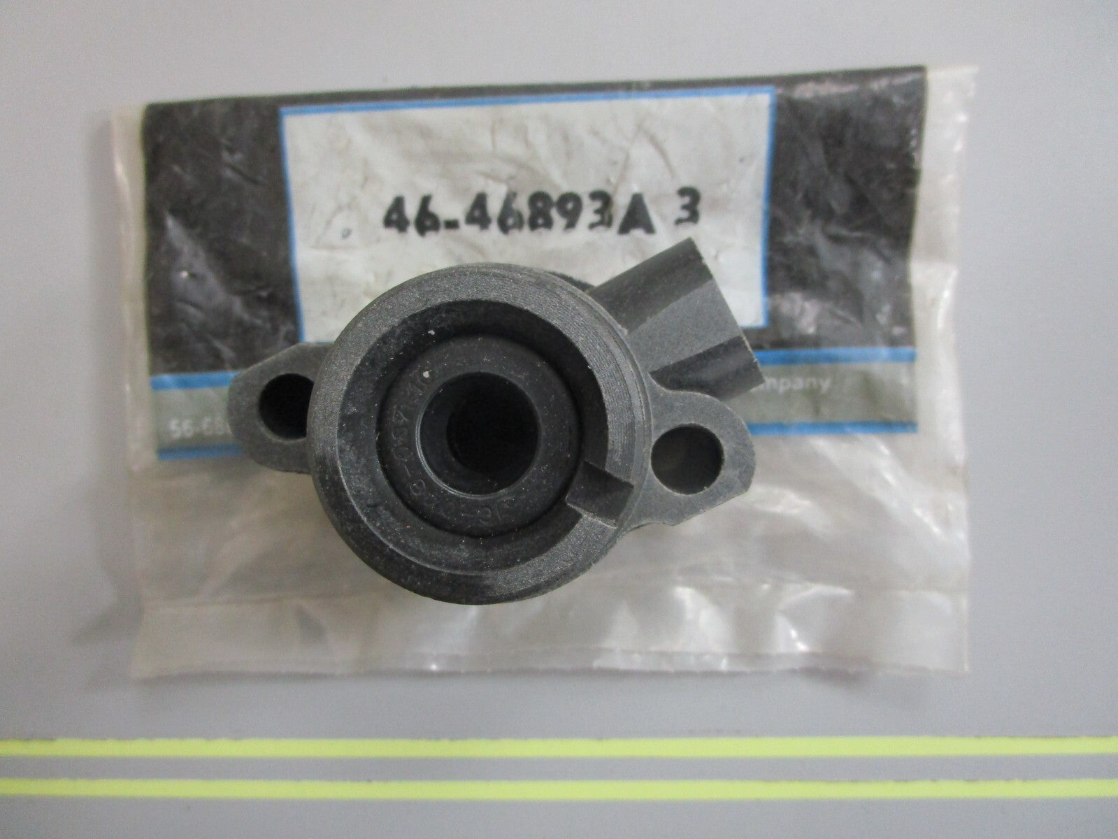 *NEW OEM* 0820 Mercury Quicksilver Housing Ay 46-46893A 3