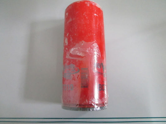 NEW BD7310 Baldwin Oil Filter Rep: RE58935 AT81478 0820