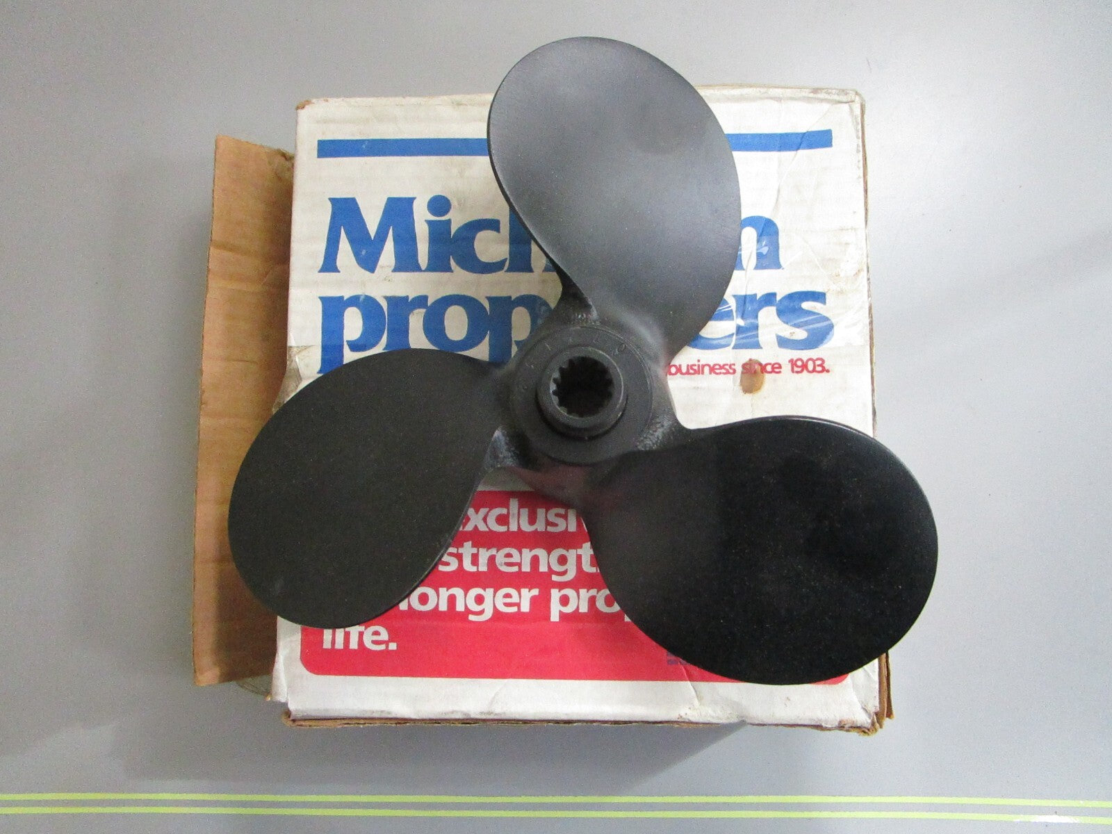 *NEW* 0820 Michigan 10.375 × 12.5 RH Propeller 072132 AMC-394