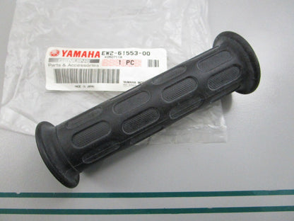 NEW OEM EW2-61553-00-00 Yamaha Grip 0810