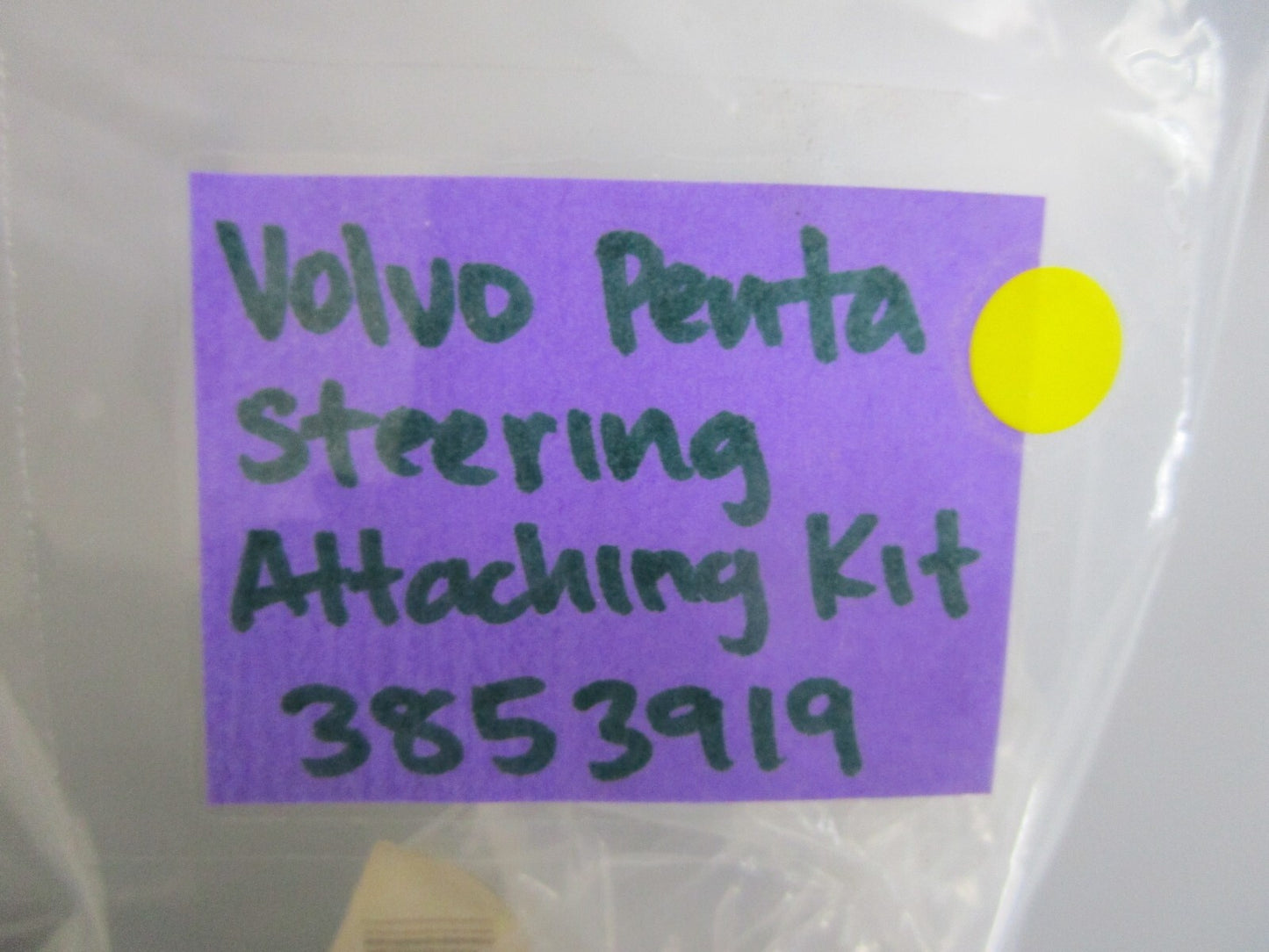 *NEW OEM* 0810 Volvo Penta Steering Attaching Kit 3853919