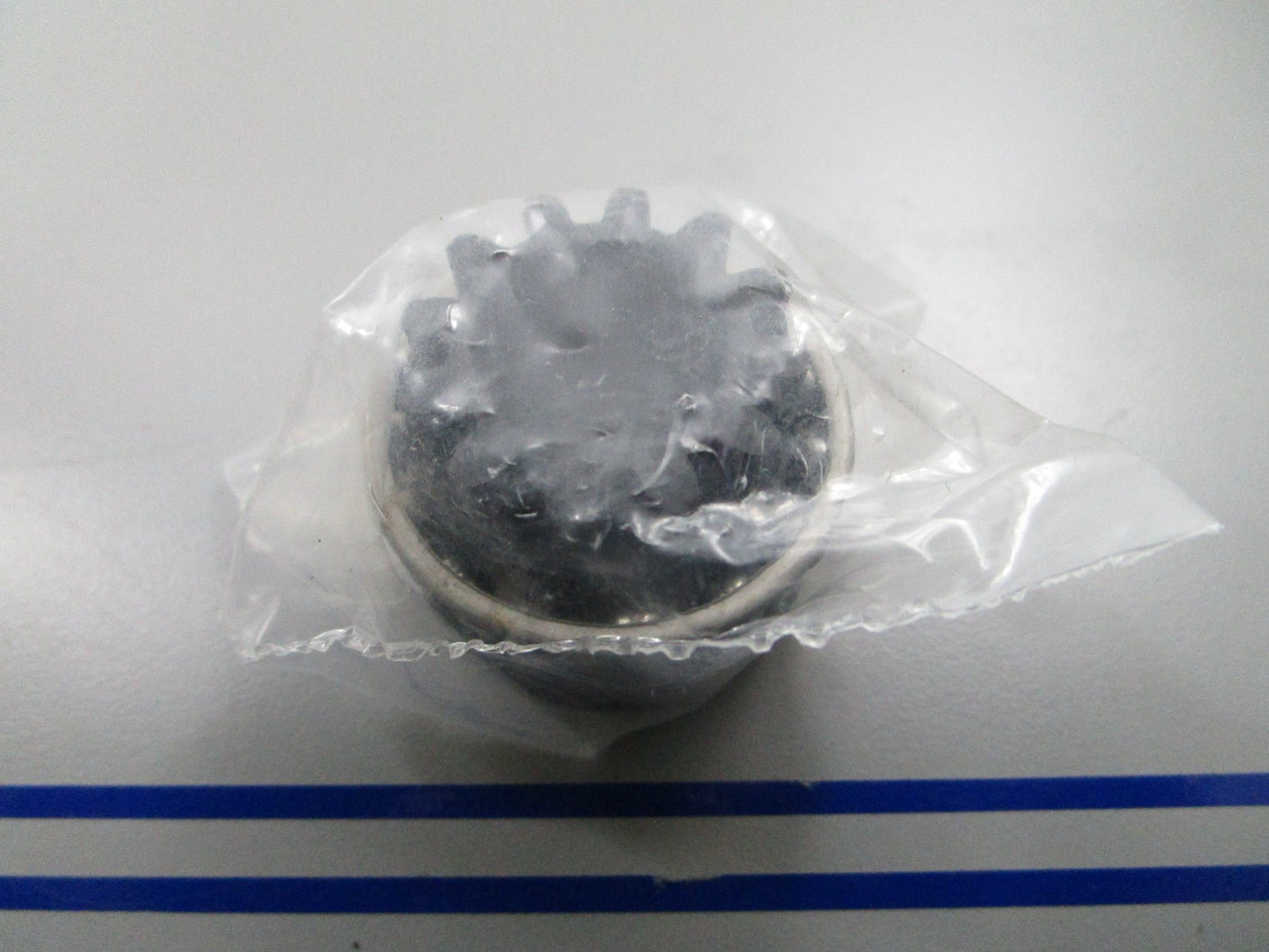 *NEW OEM* 0810 OMC Johnson Evinrude Pinion & Bearing Kit 116534 0116534