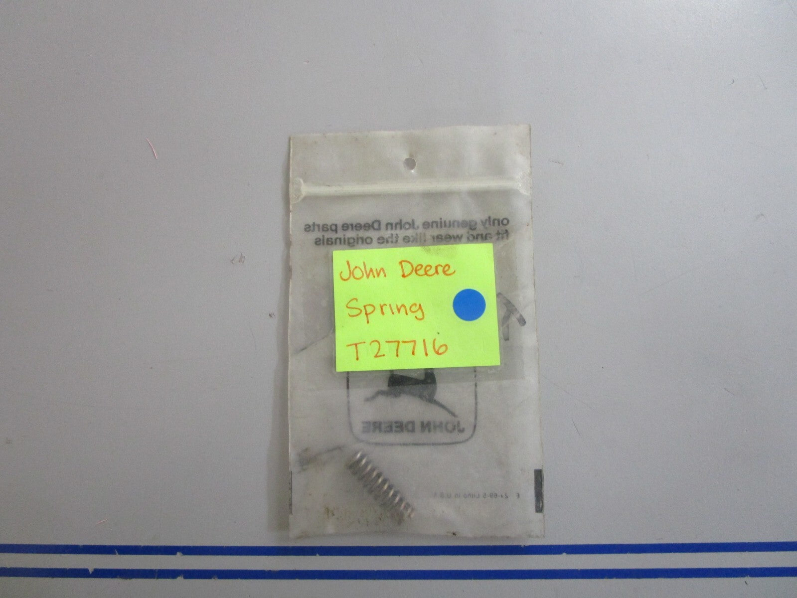 *NEW OEM* 0810 John Deere Spring T27716