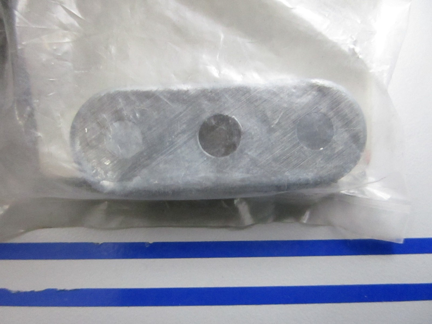 *NEW OEM* 0810 OMC Johnson Evinrude Zinc Anode 5033167