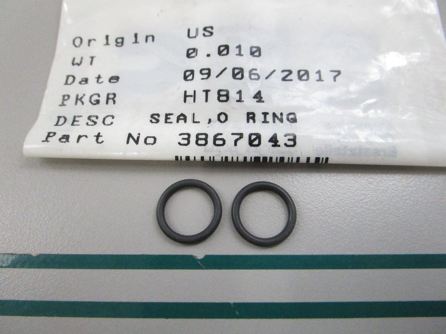 NEW OEM (LOT OF 2) 3867043 Cummins O-Ring Seal 0810