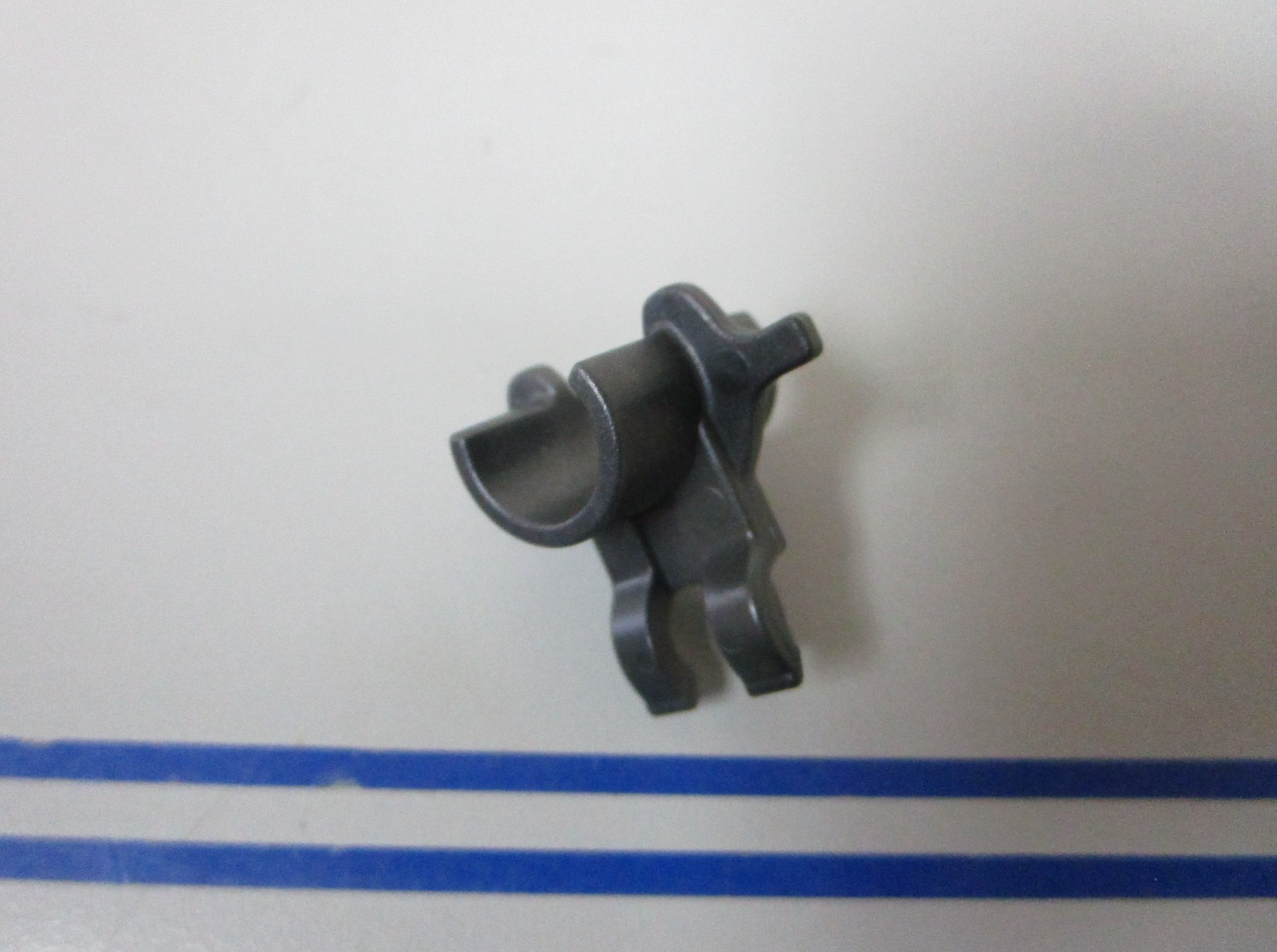 *NEW OEM* 0810 OMC Johnson Evinrude High Tension Lead Retainer 350071 0350071