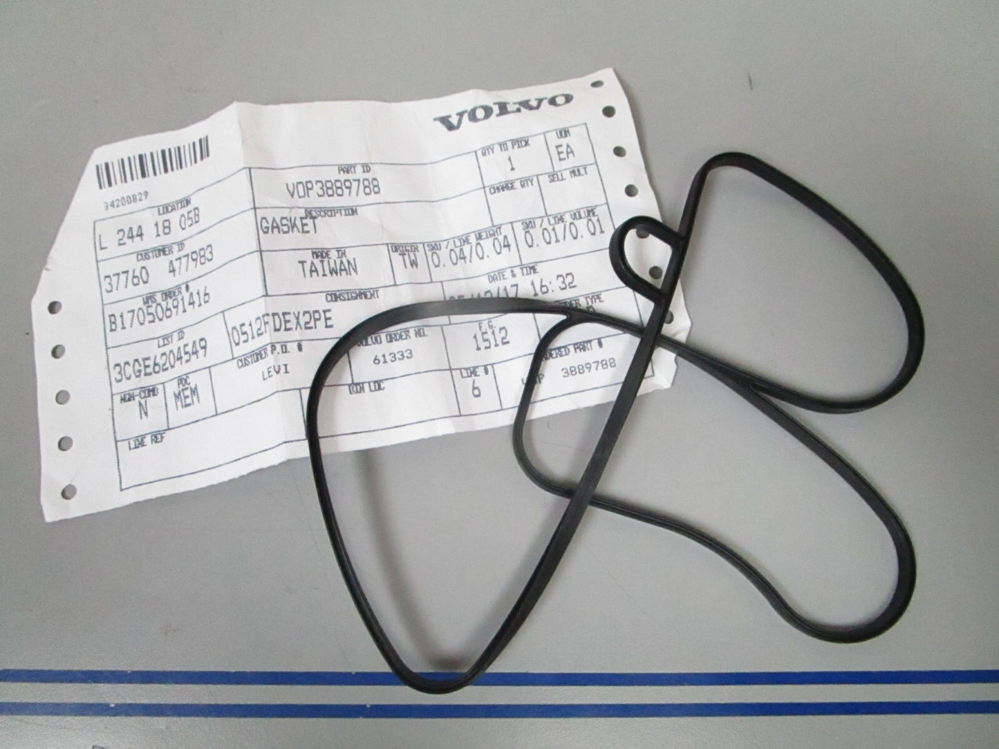 *NEW OEM* 0720 Volvo Penta Gasket 3889788