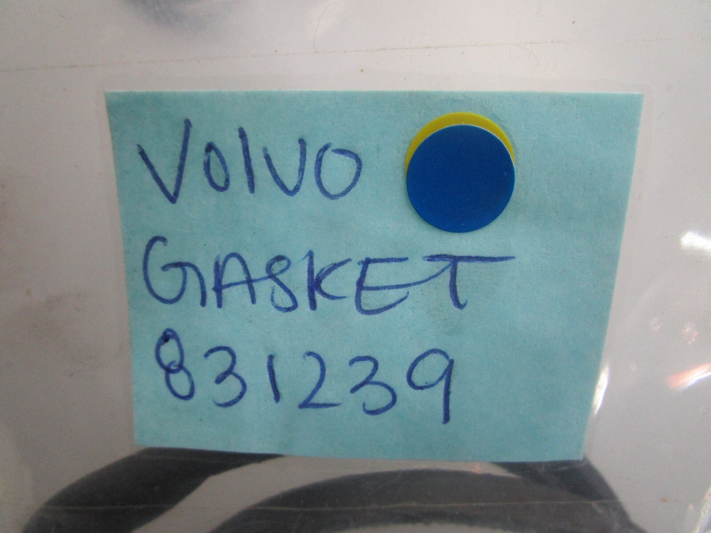 *NEW OEM* 0810 Volvo Penta Gasket 831239