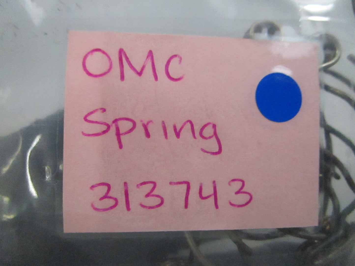 *NEW OEM* 0810 OMC Johnson Evinrude Spring 313743 0313743