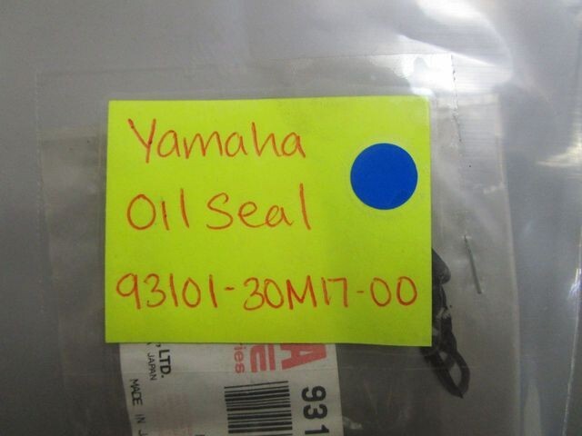 *NEW OEM* 0770 Yamaha Oil Seal 93101-30M17-00