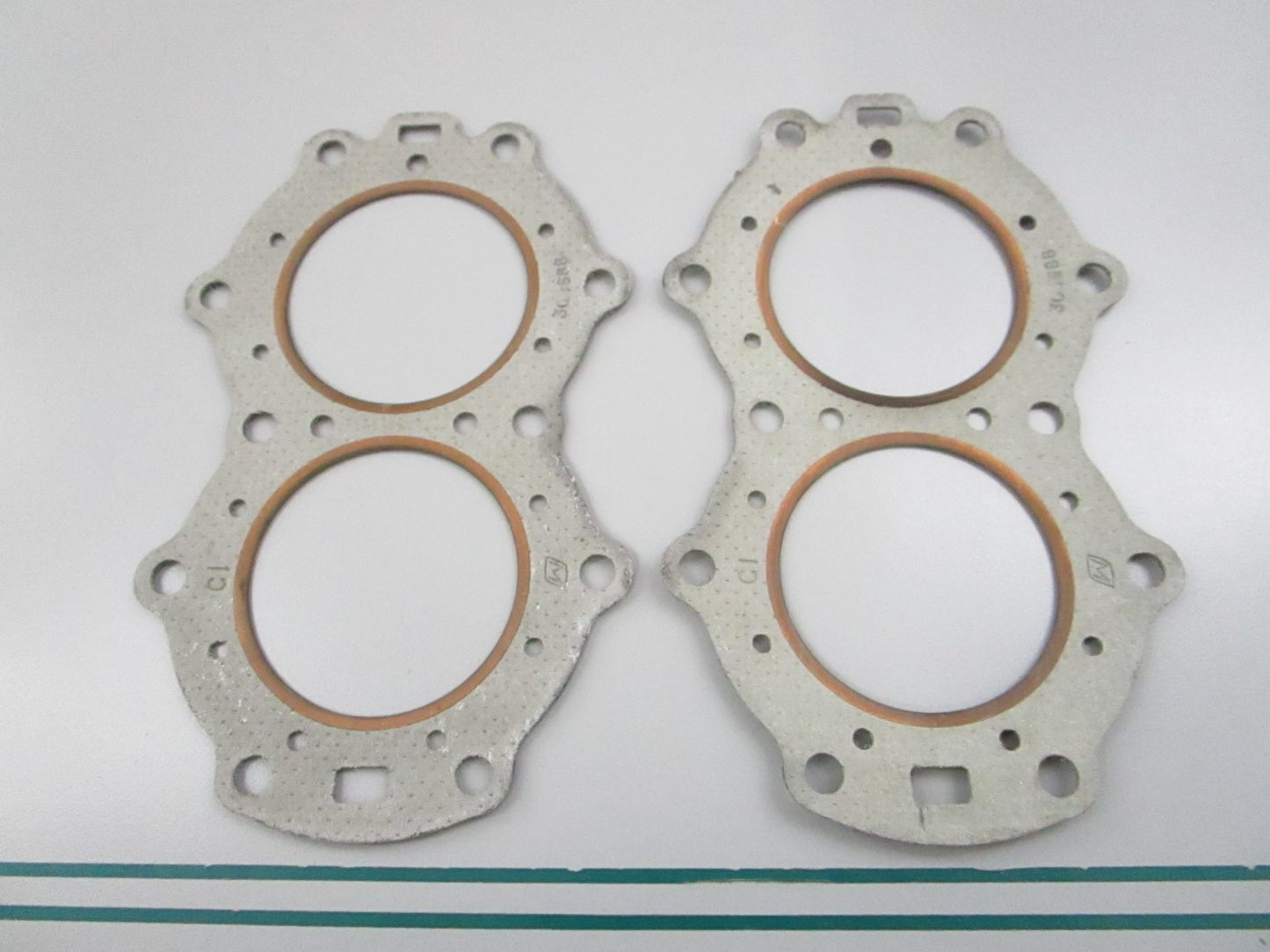 NEW OEM (LOT OF 2) 304688 0304688 OMC Johnson Evinrude Gasket 0810
