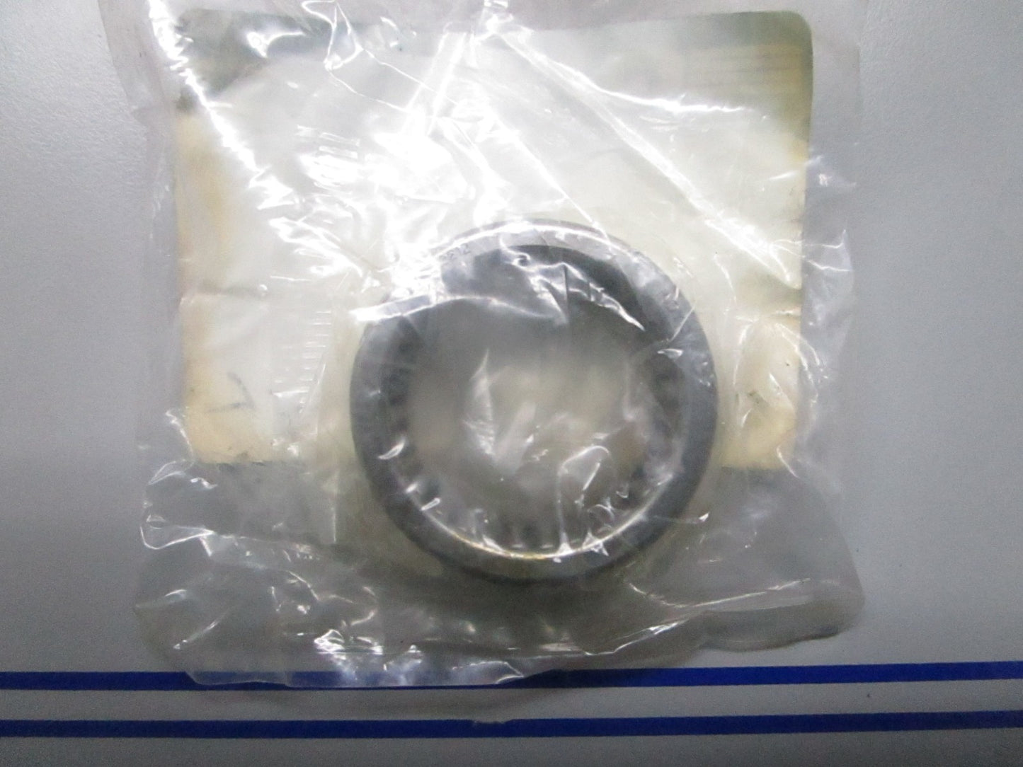 *NEW* 0810 GLM Bearing 22890 Replaces: 386764
